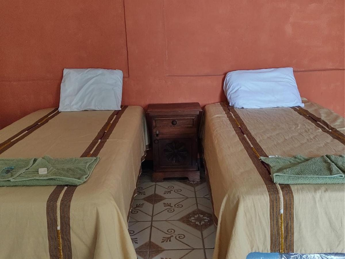 Hotel Casa Elefante Dormido à Panajachel Extérieur photo